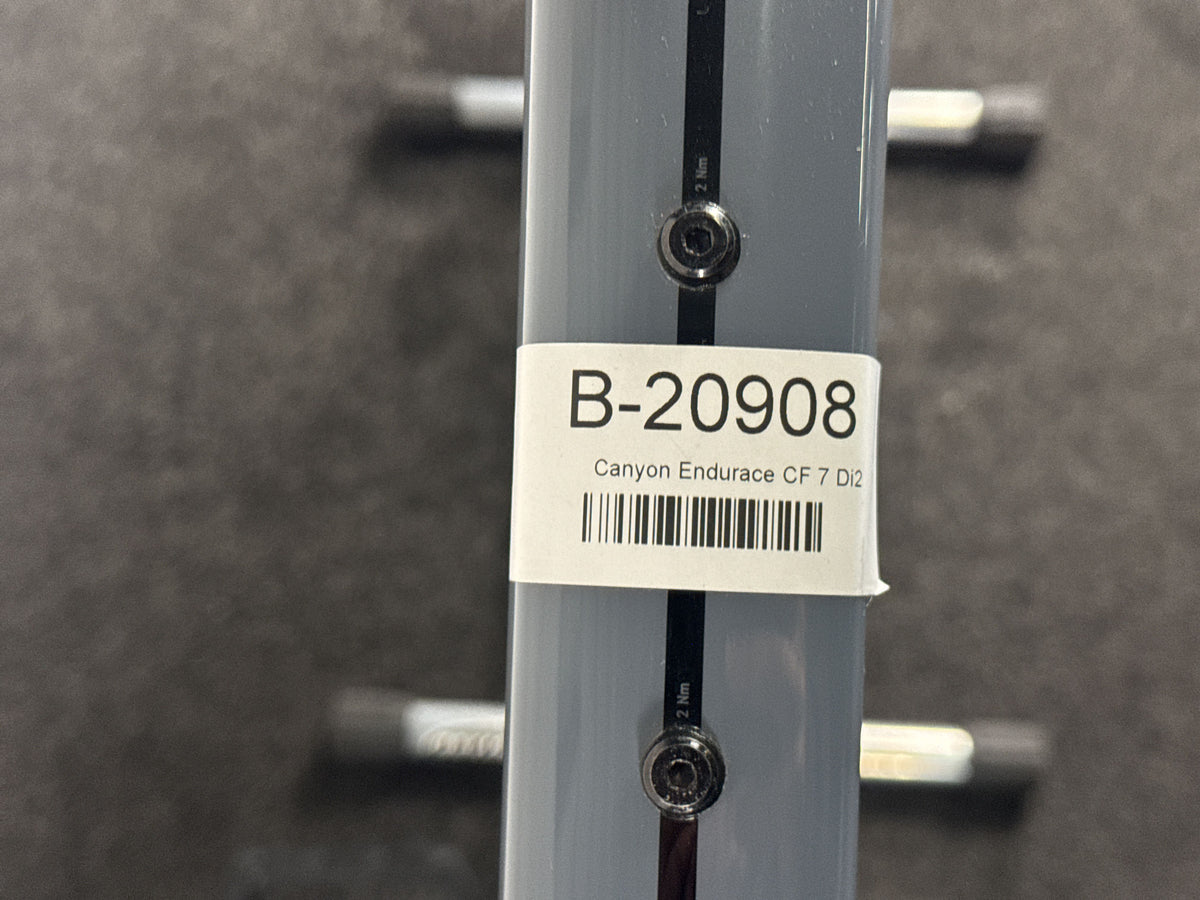 Canyon Endurace CF 7 Di2 gebraucht – Rahmennummer-Etikett