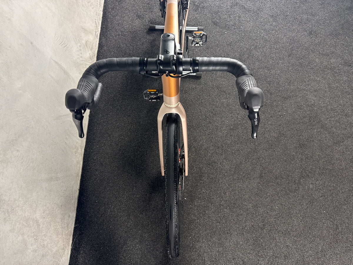 Orbea Terra M30TEAM gebraucht – Cockpit von vorne