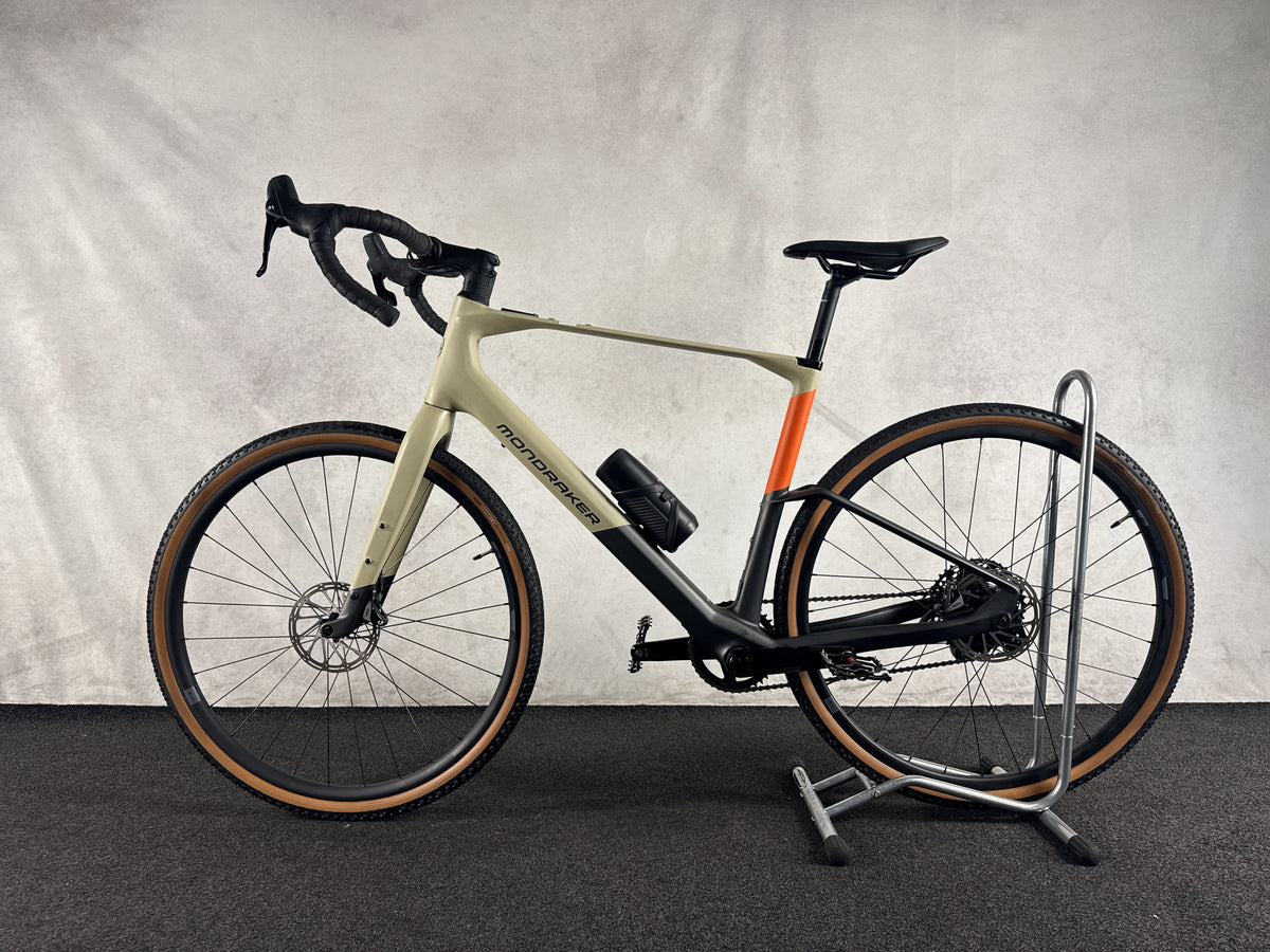 Mondraker Dusty R Grey Carbon Orange gebraucht – Seitenansicht links