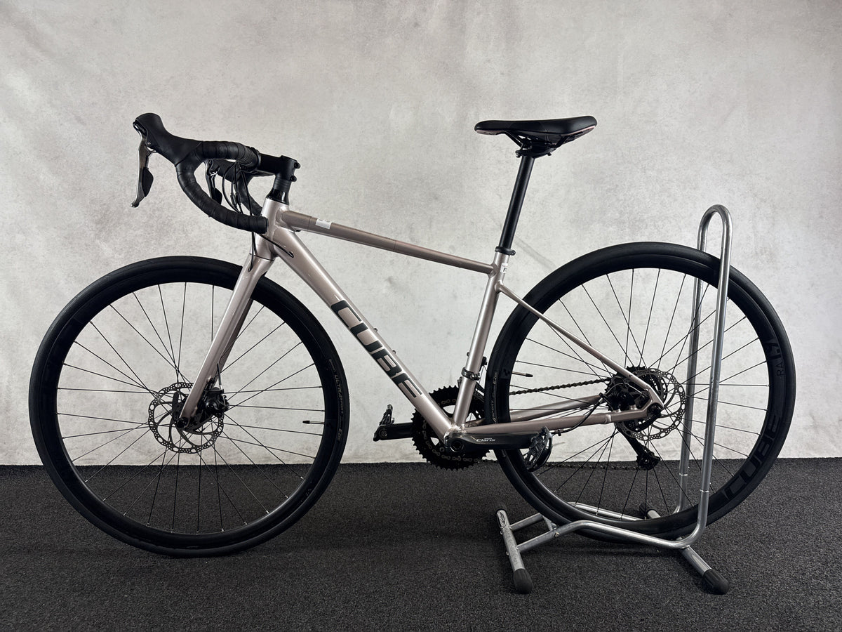 Cube Axial WS gebraucht – Seitenansicht links
