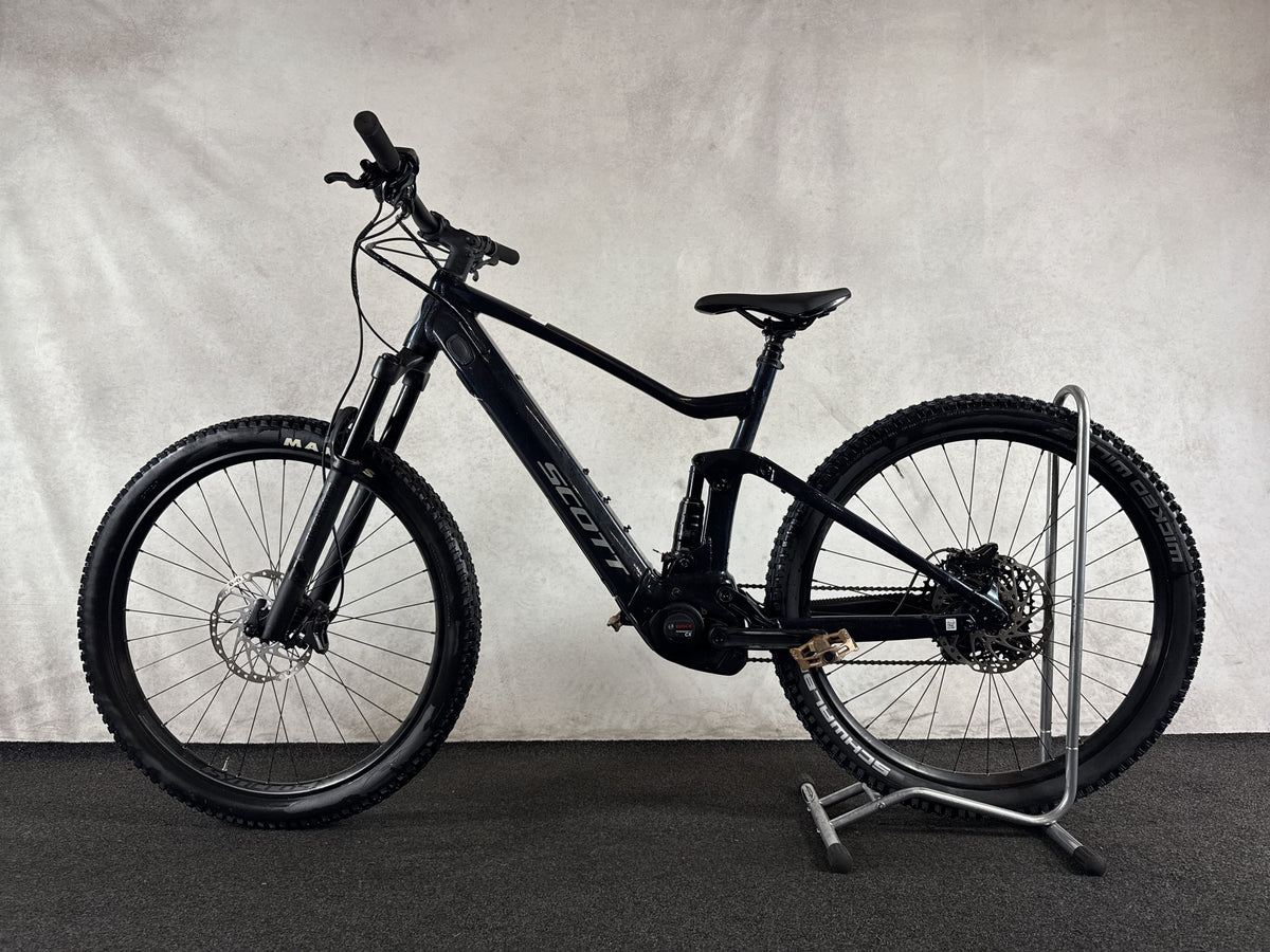 Scott eRIDE Strike 930 gebraucht – Seitenansicht links