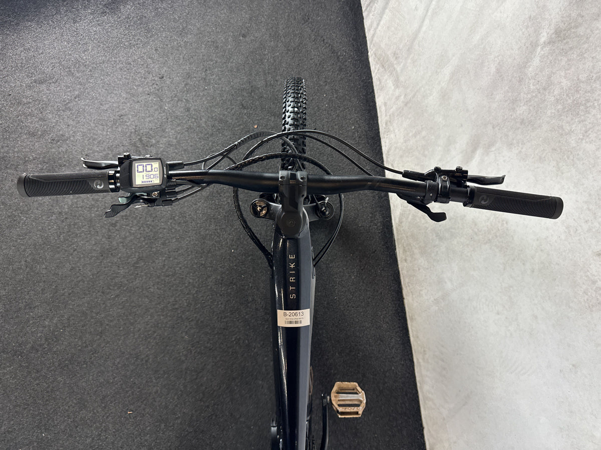 Scott eRIDE Strike 930 gebraucht – Cockpit aus Fahrersicht
