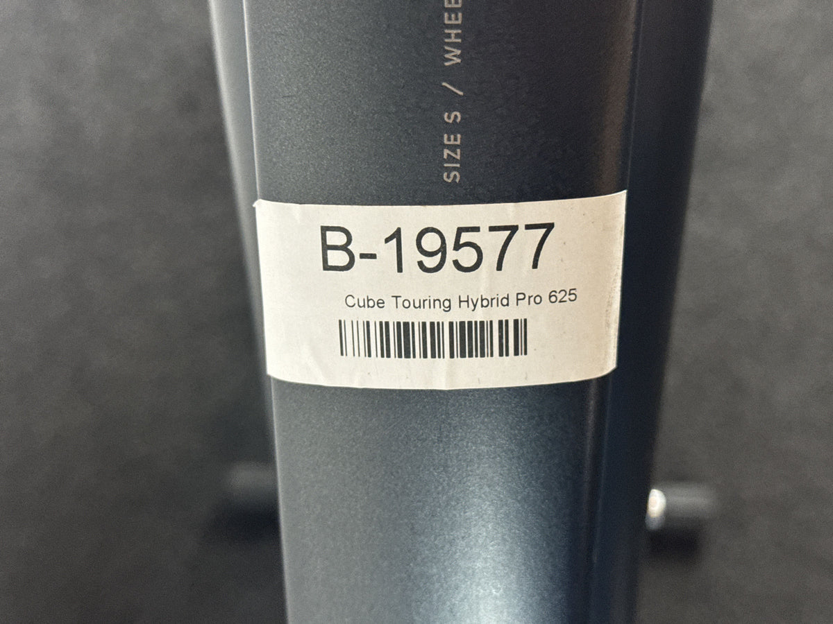 CUBE Touring Hybrid Pro 625 gebraucht – Rahmennummer-Etikett