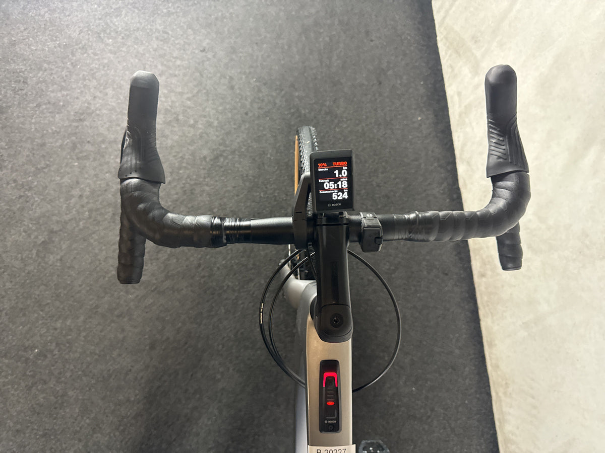 Cannondale Synapse Neo Allroad 2 gebraucht – Cockpit aus Fahrersicht