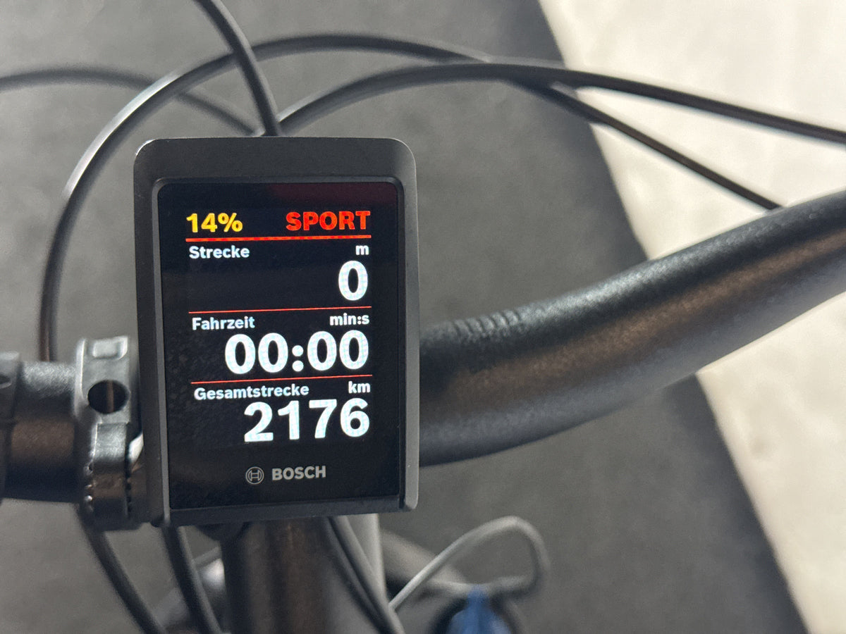 CUBE Nuride Hybrid EXC 800 Allroad gebraucht – Display