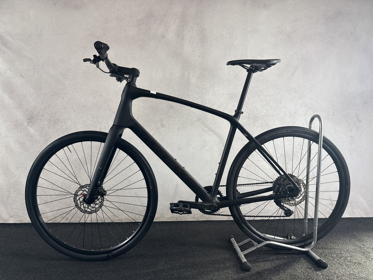 Trek FX Sport 5 gebraucht – Seitenansicht links