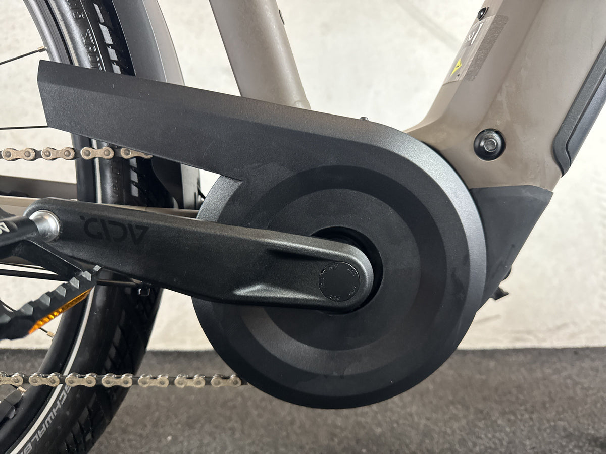 CUBE Kathmandu Hybrid EXC 800 gebraucht – Motor von rechts