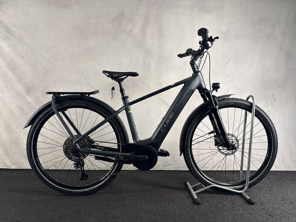 Cube Touring Hybrid Pro 625 gebraucht – Seitenansicht rechts