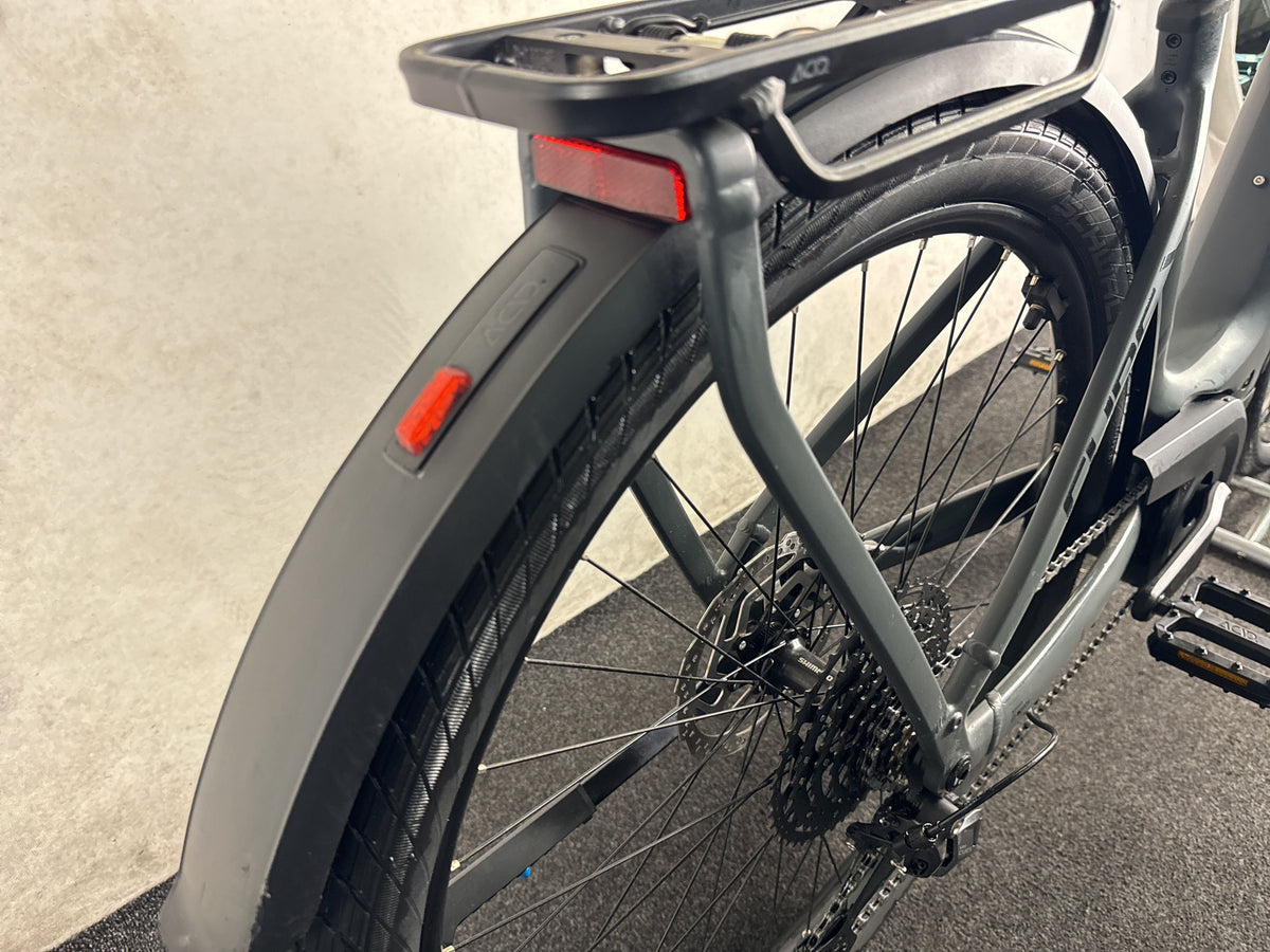 Cube Kathmandu Hybrid EX 800 gebraucht – Hinterrad
