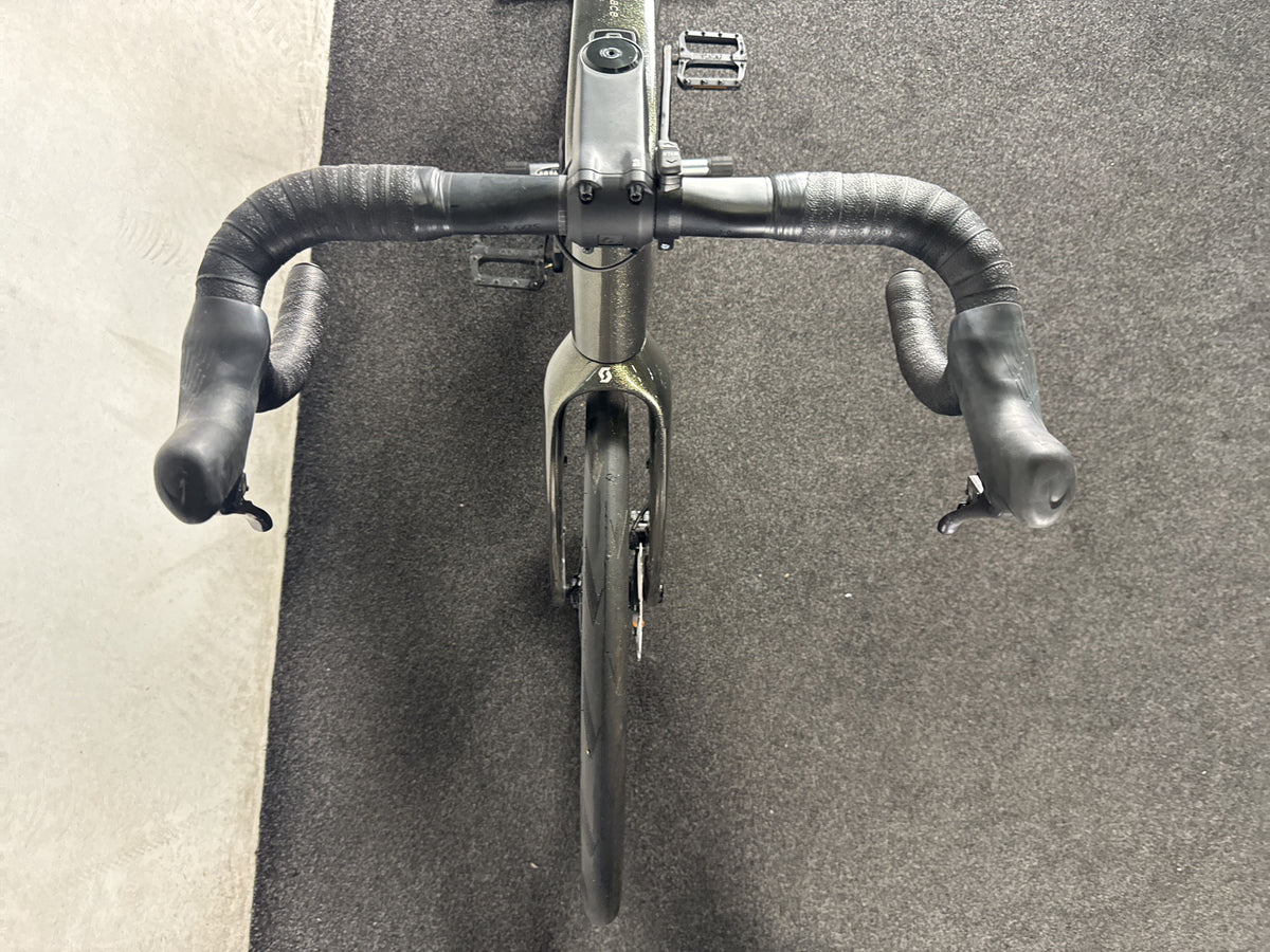 Scott Solace eRIDE 20 gebraucht – Cockpit von vorne