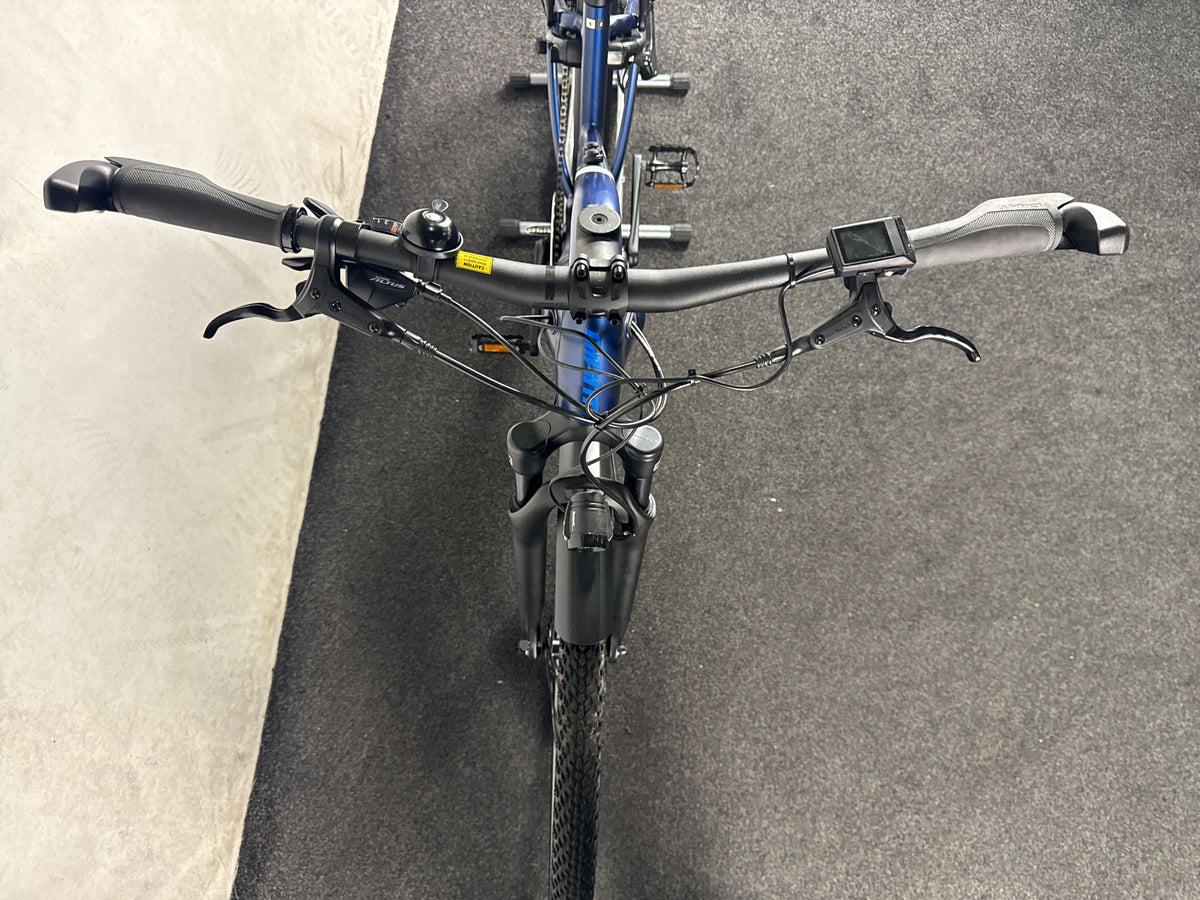 Giant Explore E+ 2D STA gebraucht – Cockpit von vorne