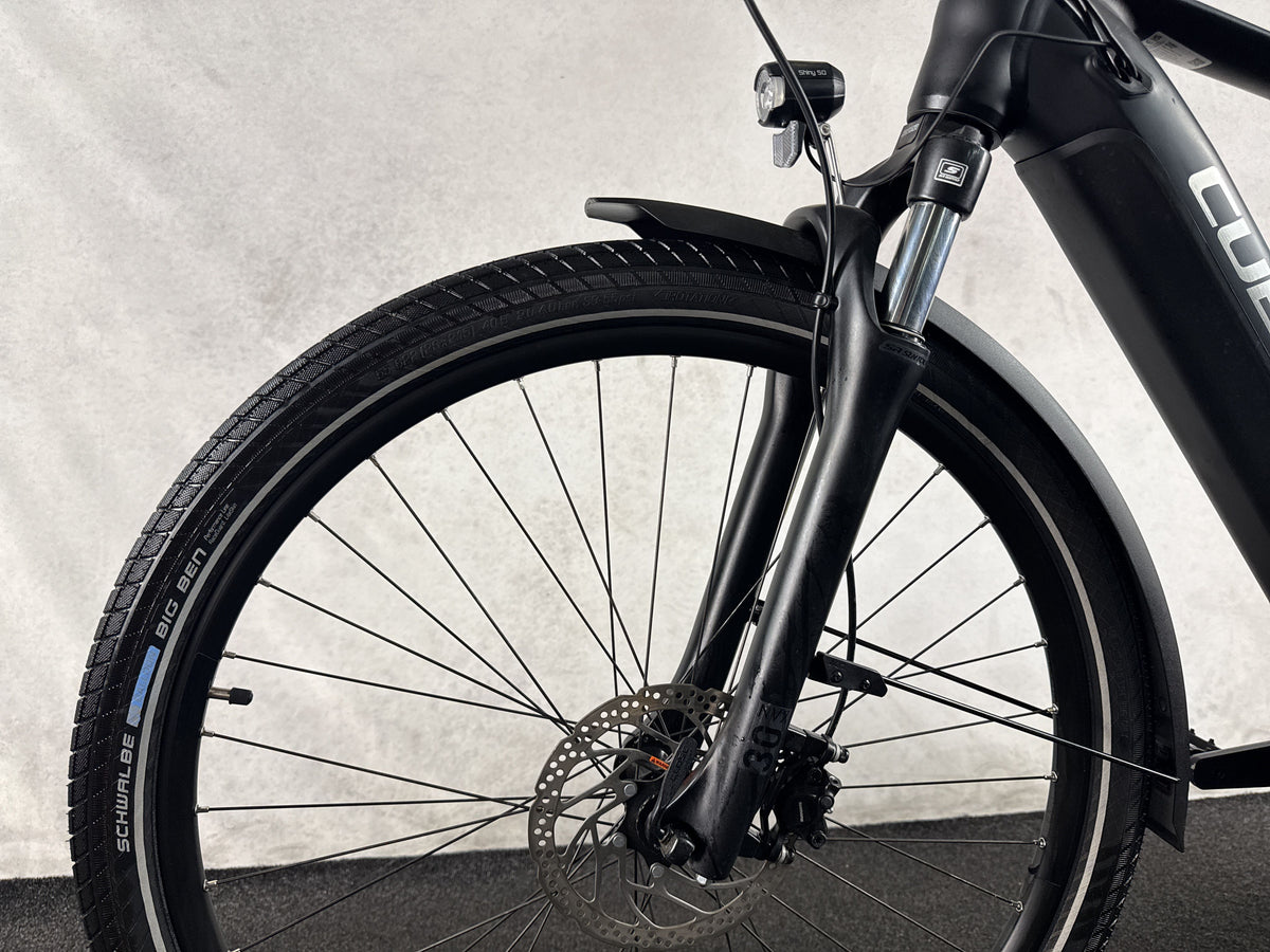 CUBE Touring Hybrid Pro 625 gebraucht – Vorderrad und Gabel