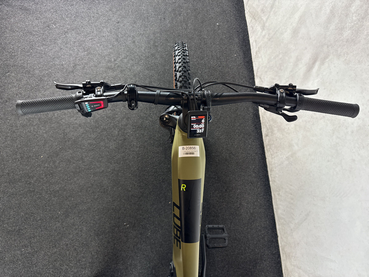 CUBE Reaction Hybrid Race 750 gebraucht – Cockpit aus Fahrersicht