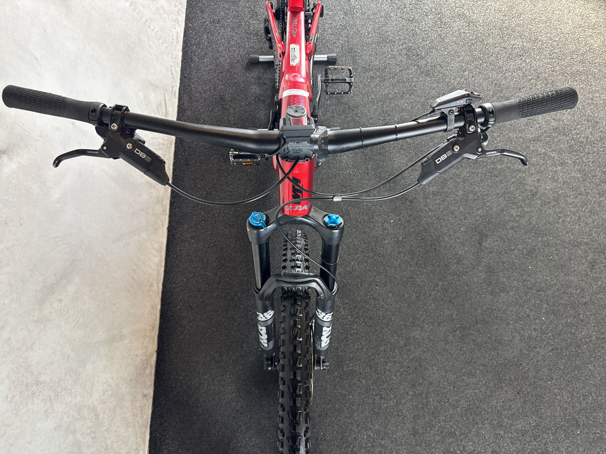KTM MACINA KAPOHO 7971 gebraucht – Cockpit von vorne