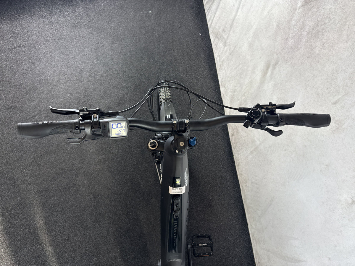 Bulls Copperhead Evo 2 XXL gebraucht – Cockpit aus Fahrersicht