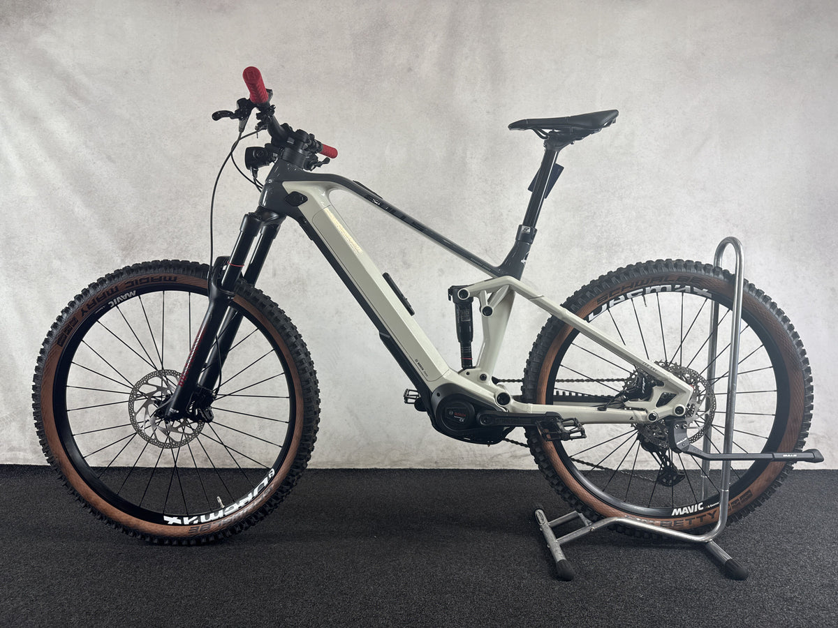 Bulls Sonic EVO AM 4 Carbon 29/27,5 gebraucht – Seitenansicht links