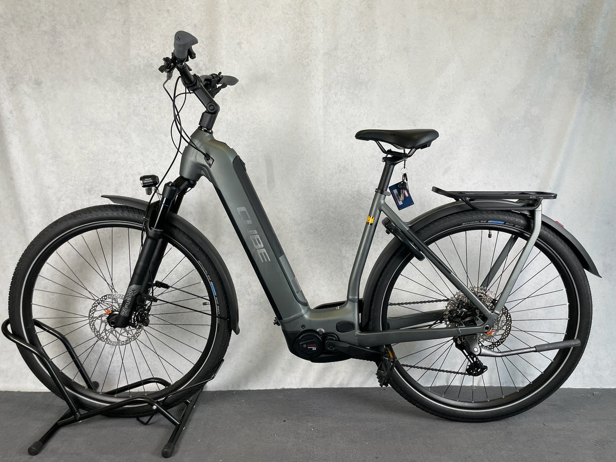 Cube - Kathmandu Hybrid Pro 750