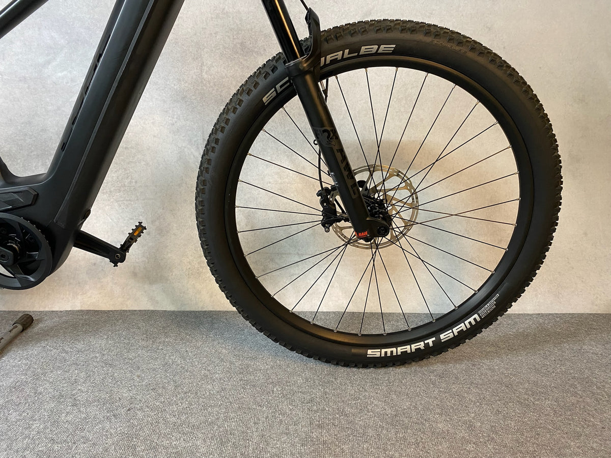 Cube Reaction Hybrid SLX 750