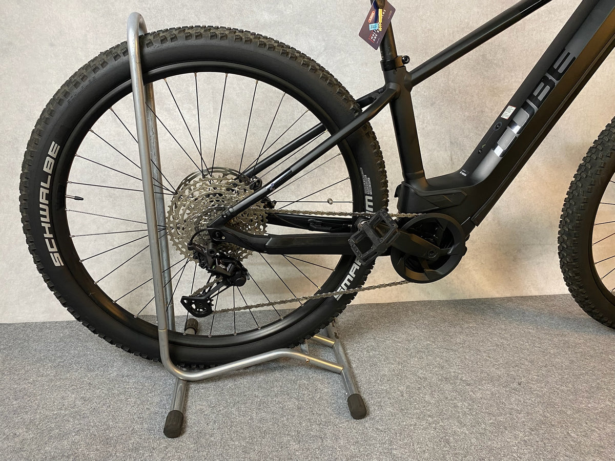 Cube Reaction Hybrid SLX 750