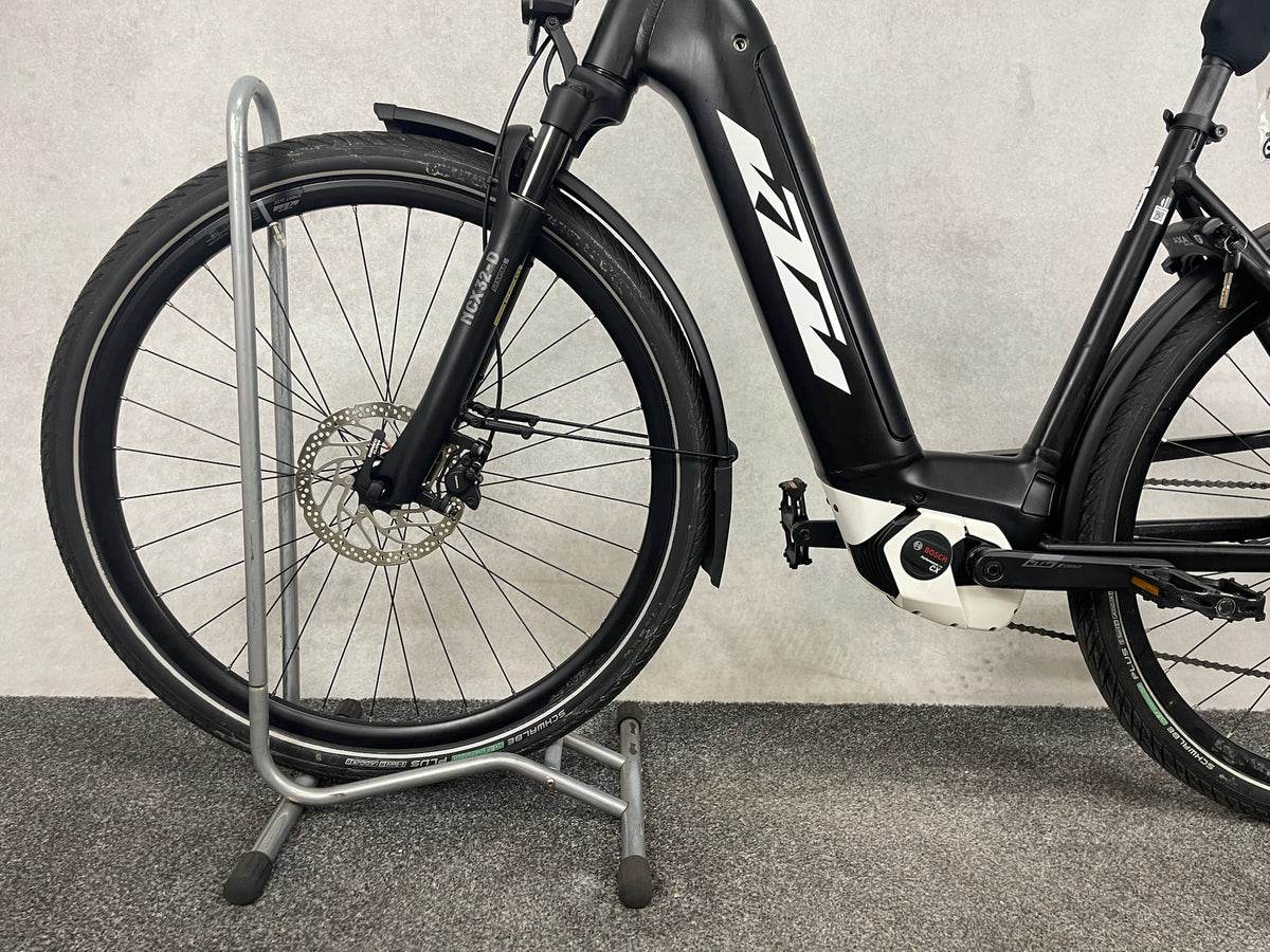 KTM Macina Tour CX625 LTD64