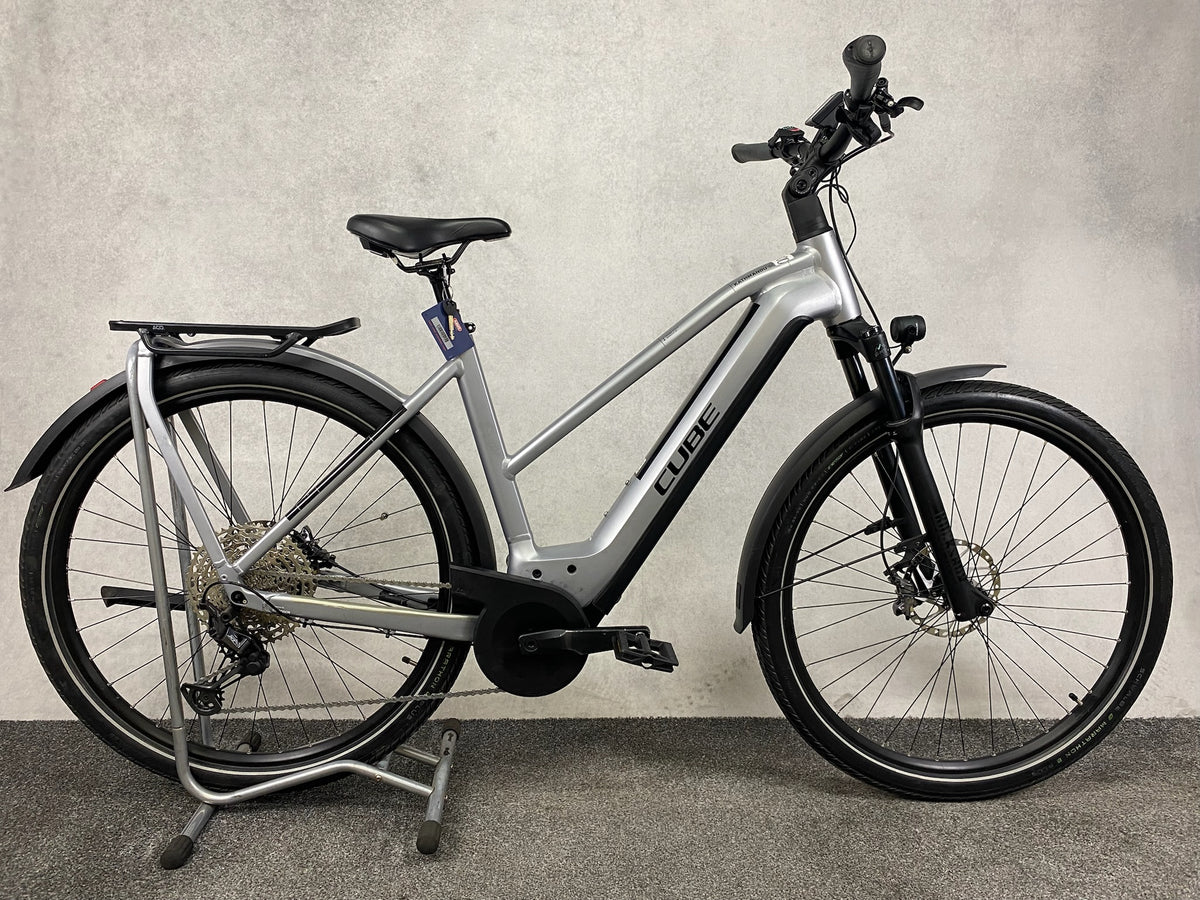 Cube Kathmandu Hybrid SLX 750