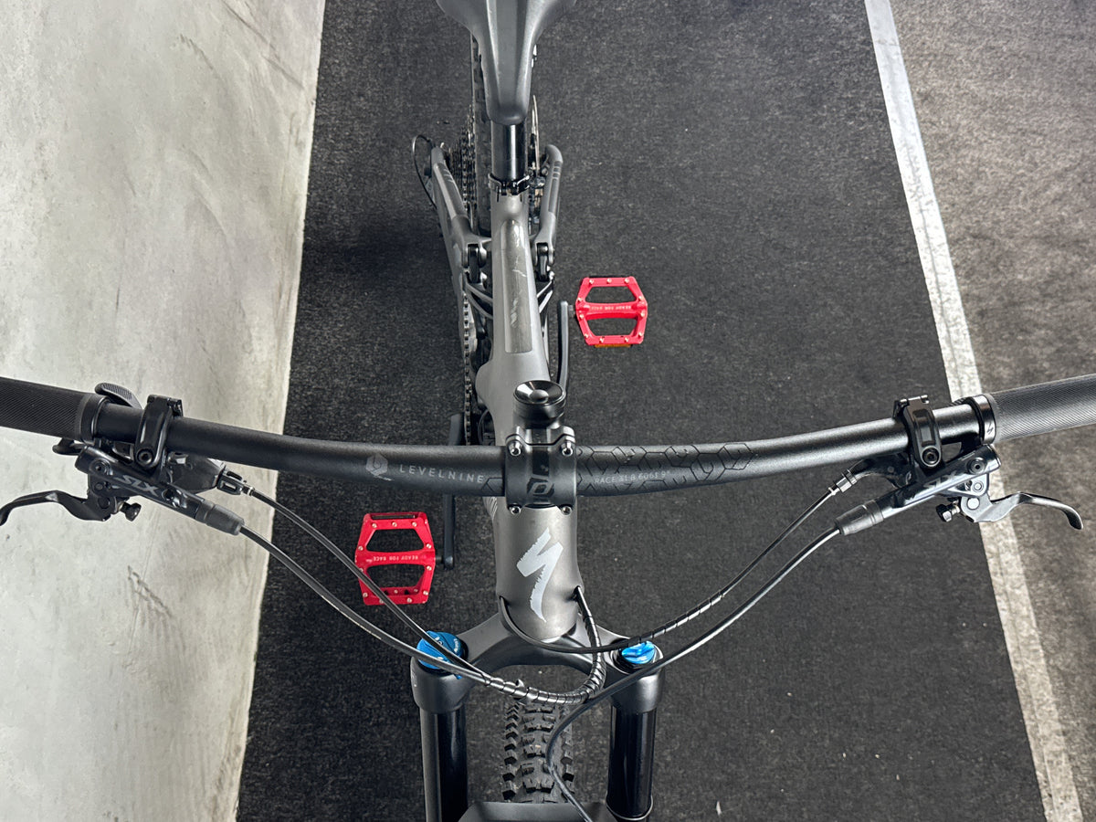 Bifoco — cockpit_von_vorne