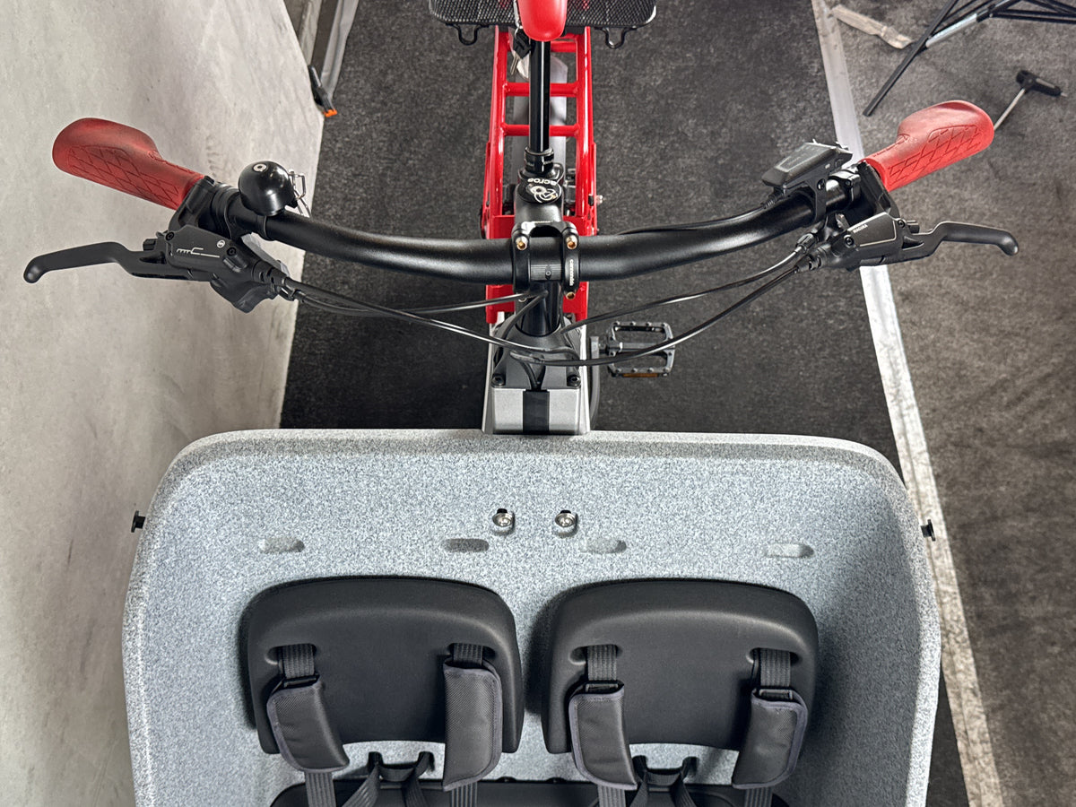 Bifoco — cockpit_von_vorne