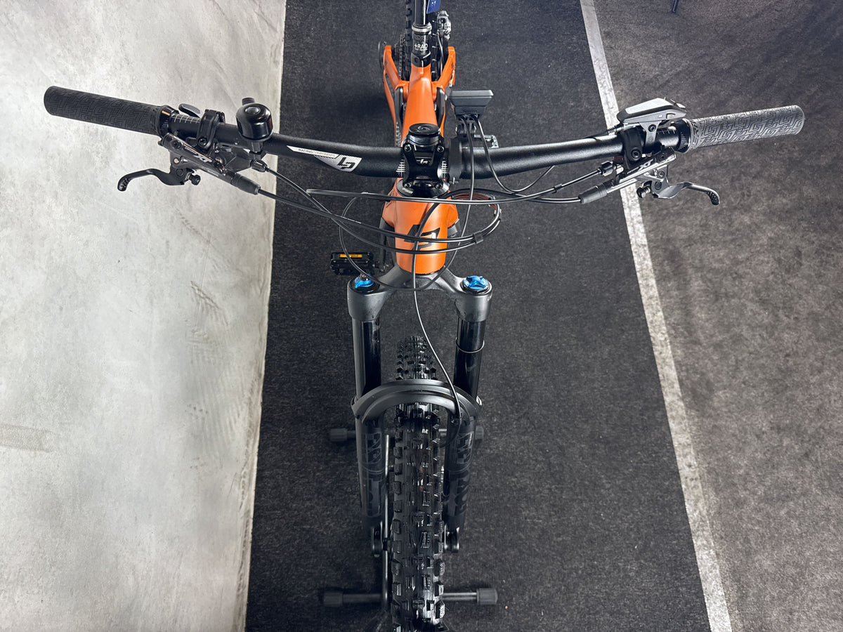 Bifoco — cockpit_von_vorne