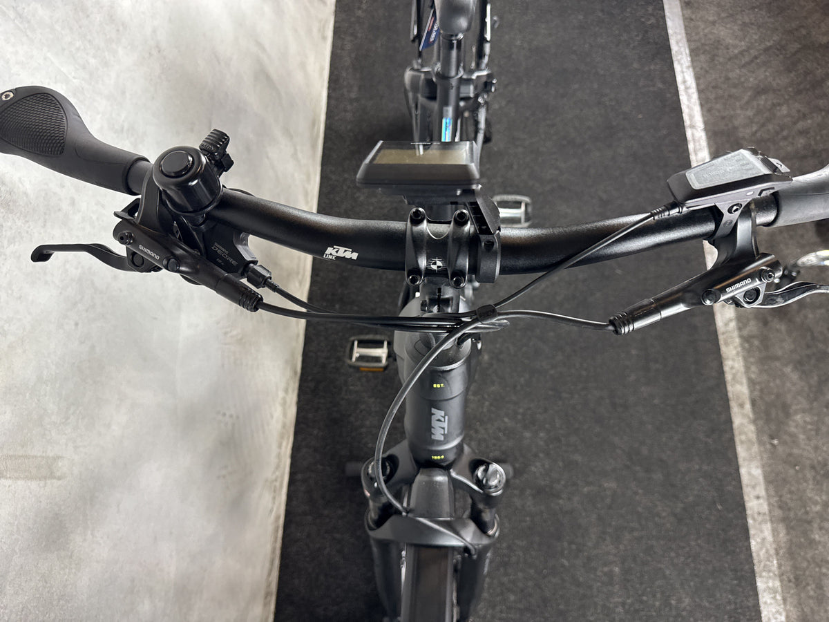 Bifoco — cockpit_von_vorne