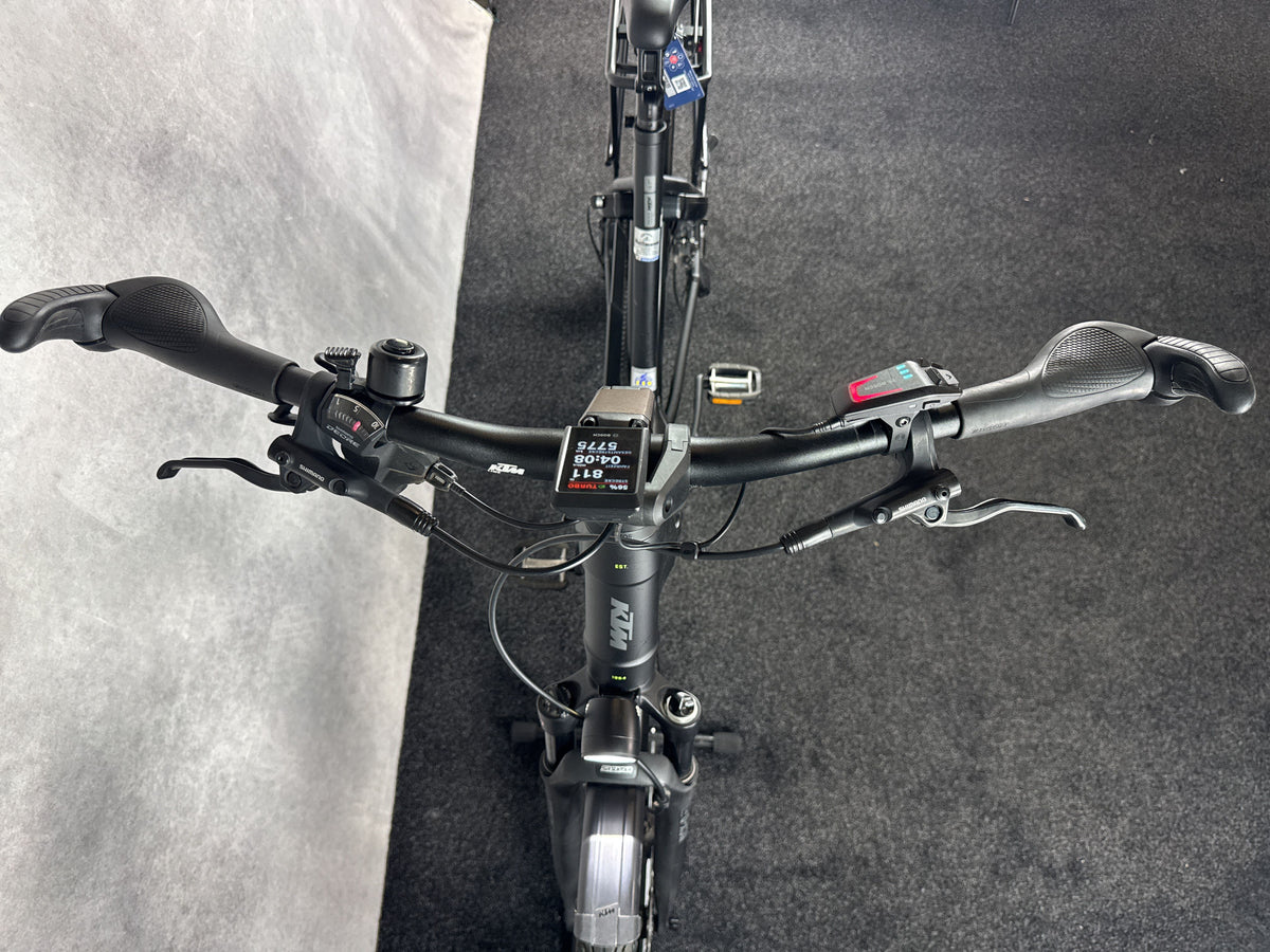 Bifoco — cockpit_von_vorne