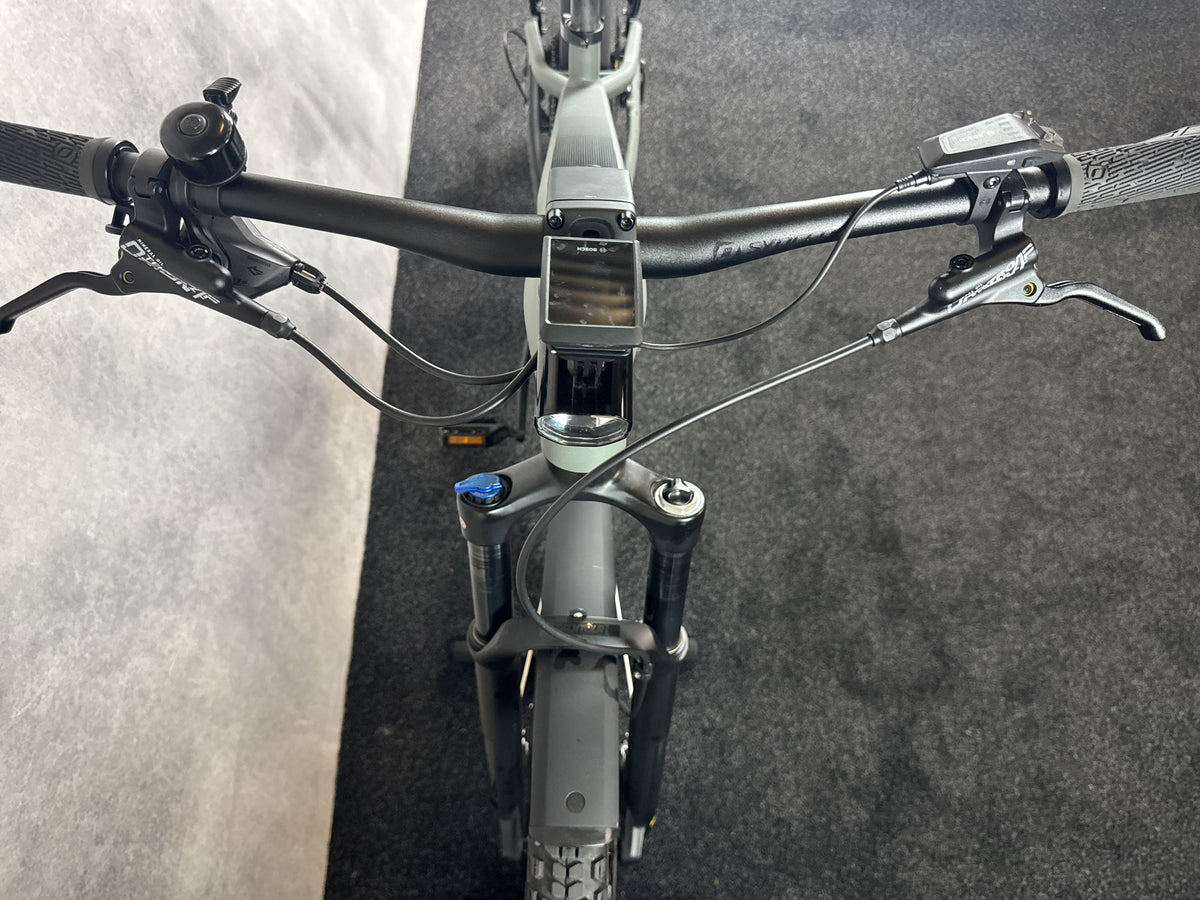 Bifoco — cockpit_von_vorne