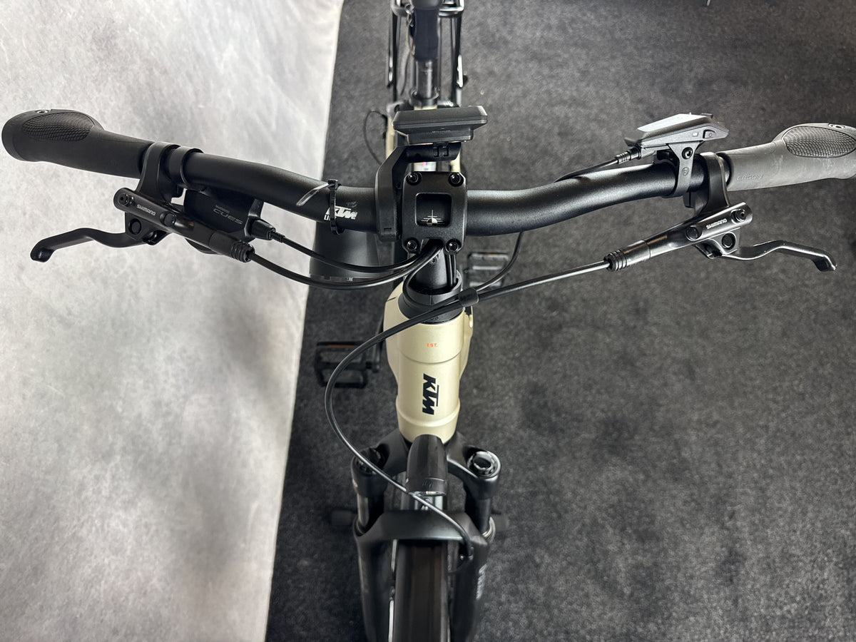 Bifoco — cockpit_von_vorne