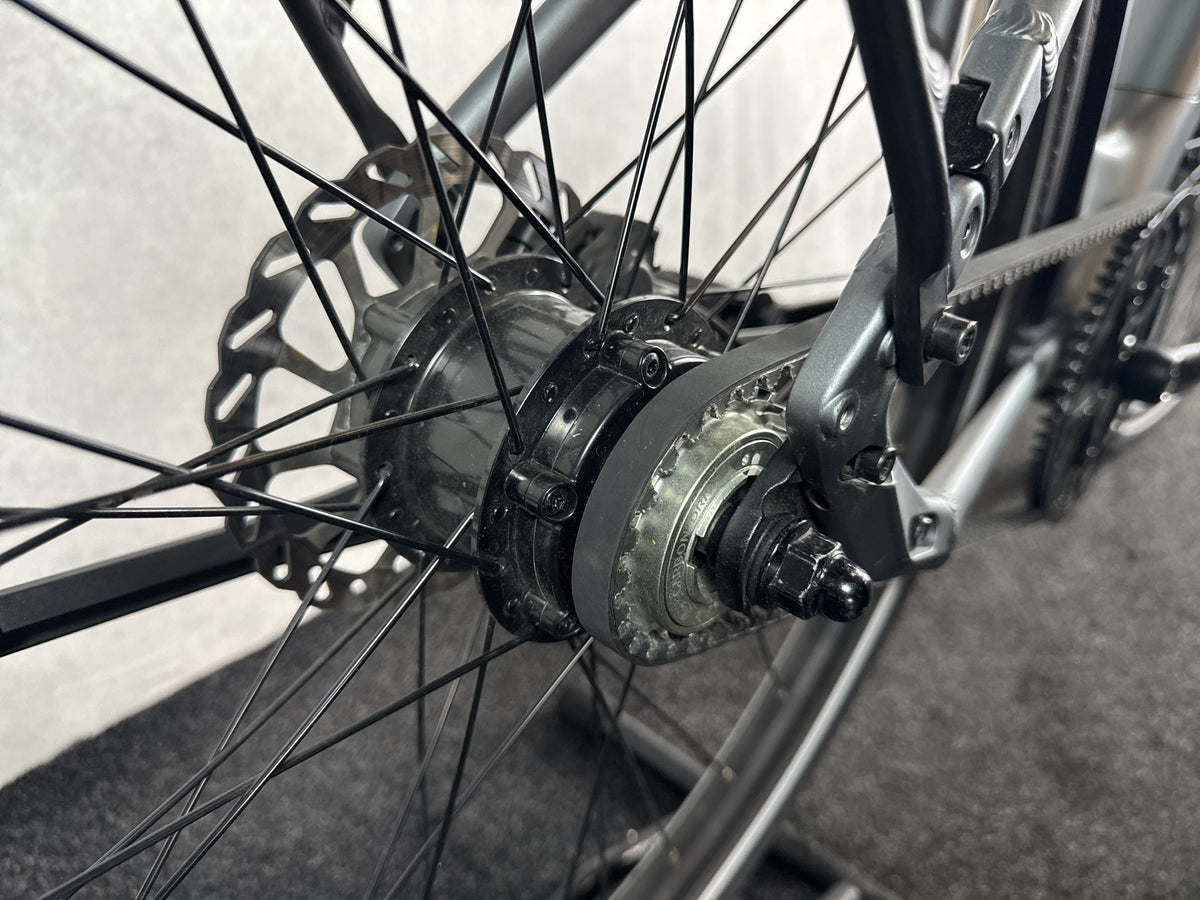 Bifoco — motor_rechts