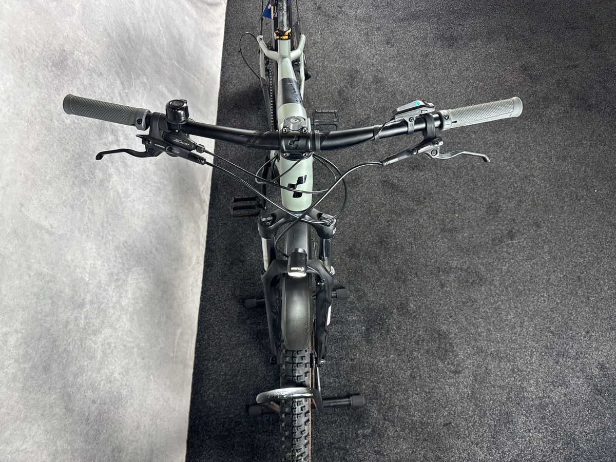 Bifoco — cockpit_von_vorne