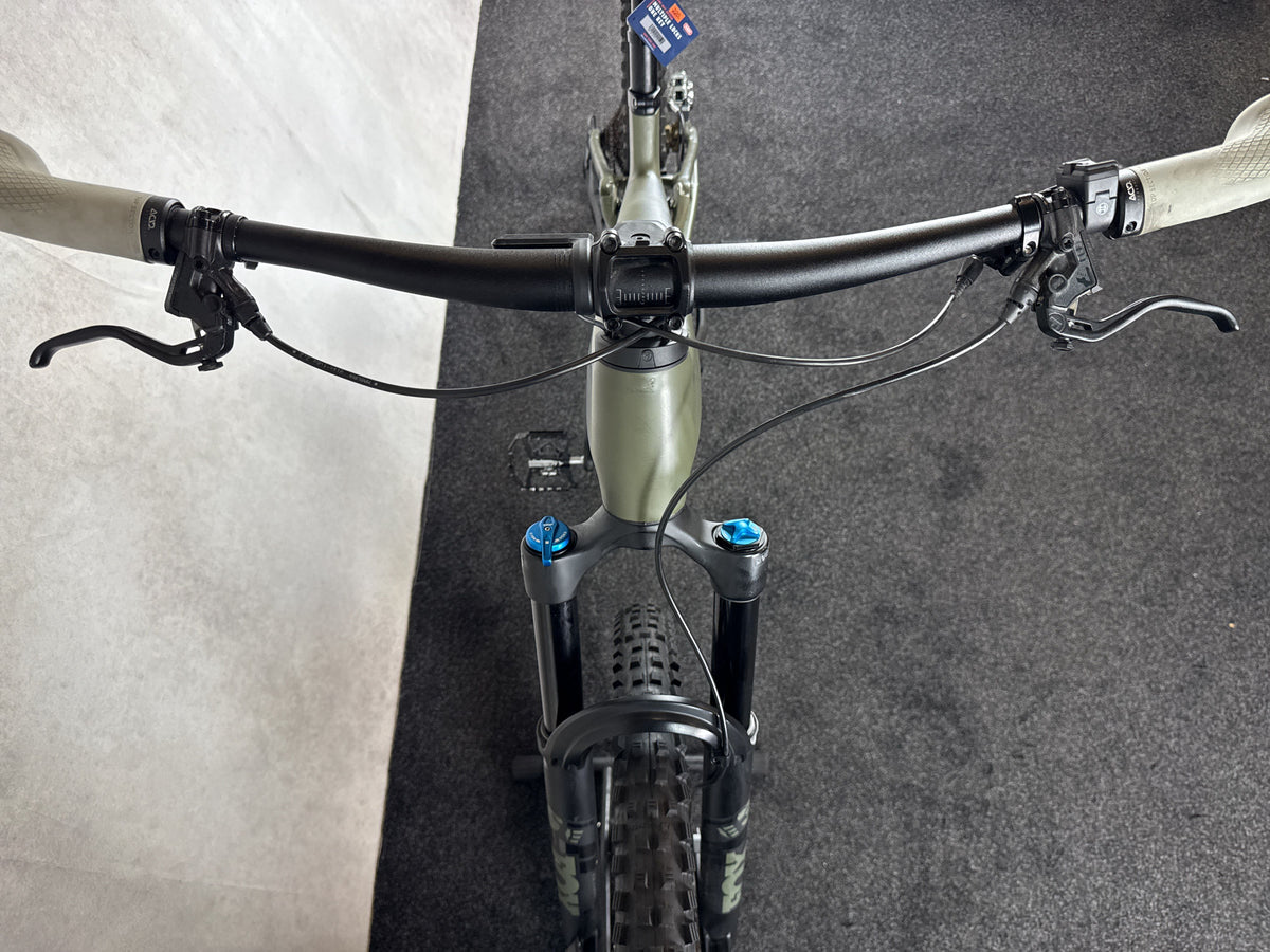 Bifoco — cockpit_von_vorne