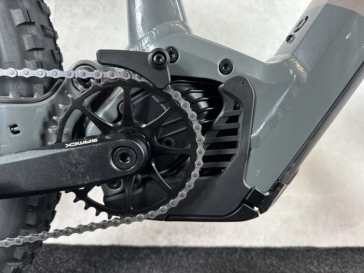 Bifoco — motor_rechts