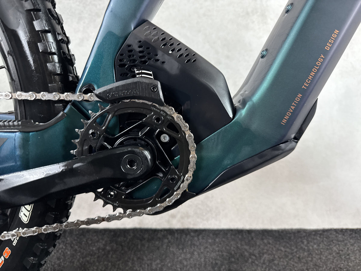 Bifoco — motor_rechts