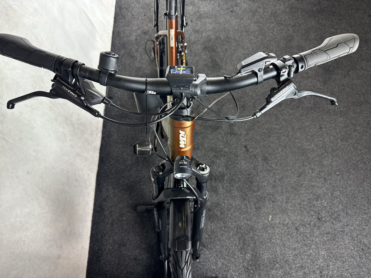 Bifoco — cockpit_von_vorne