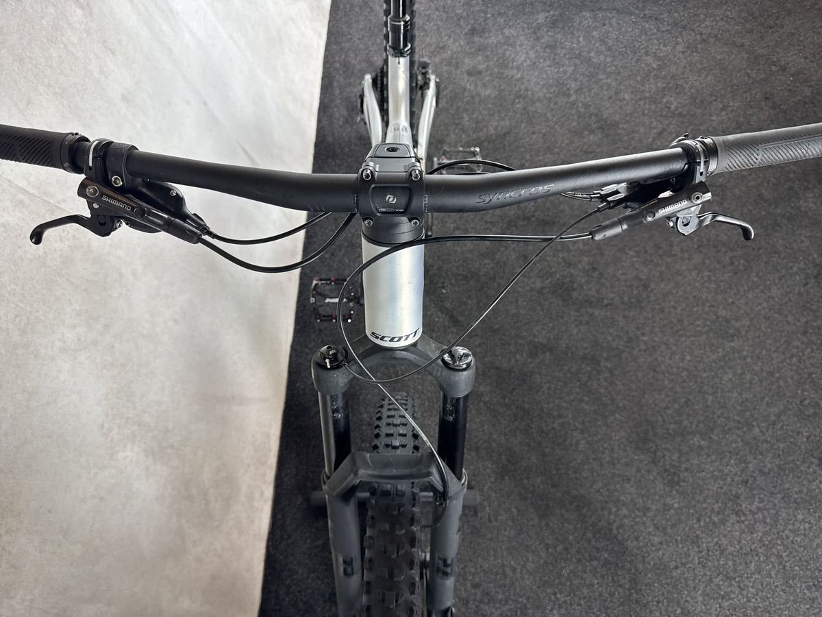 Bifoco — cockpit_von_vorne