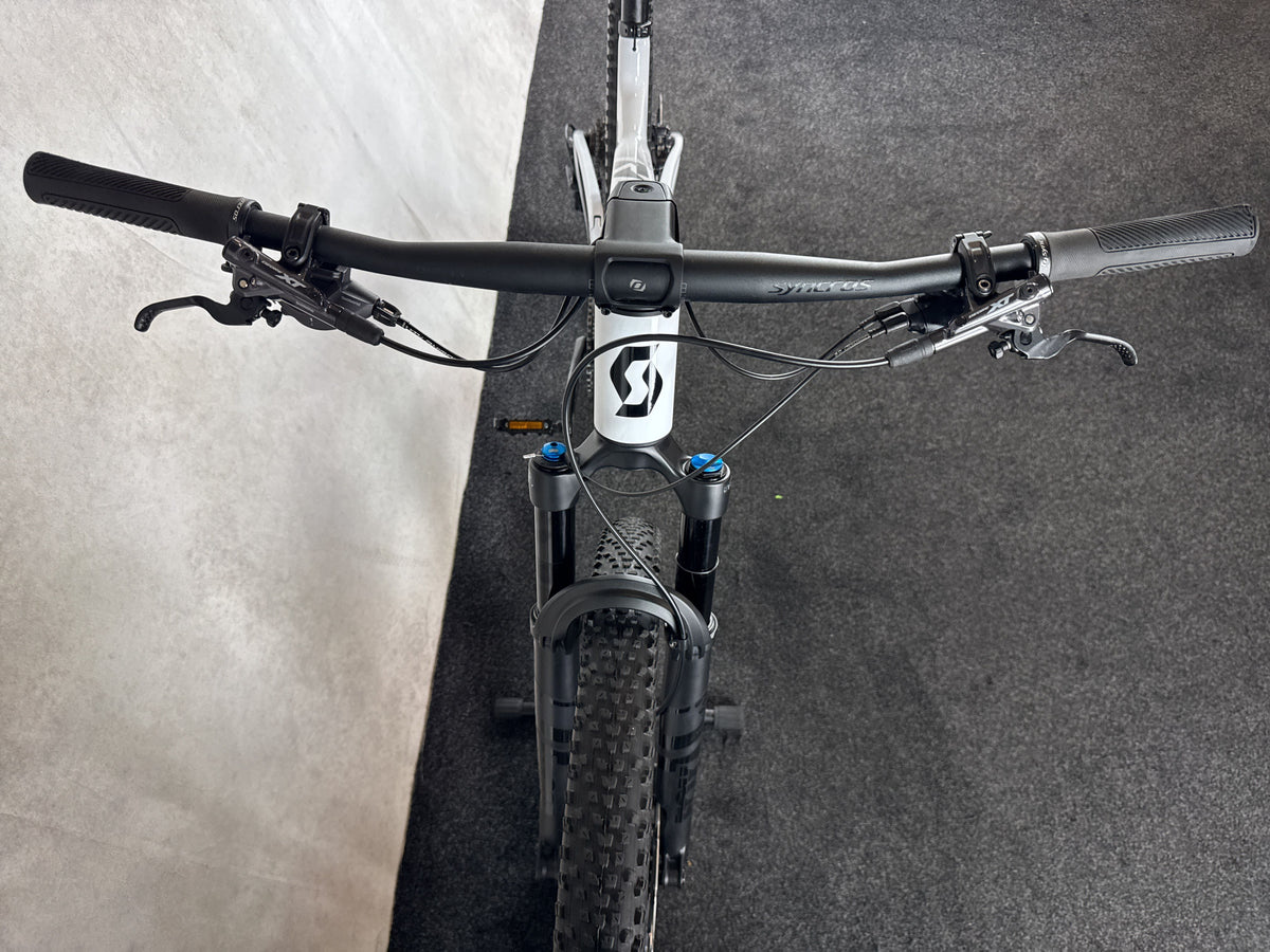 Bifoco — cockpit_von_vorne