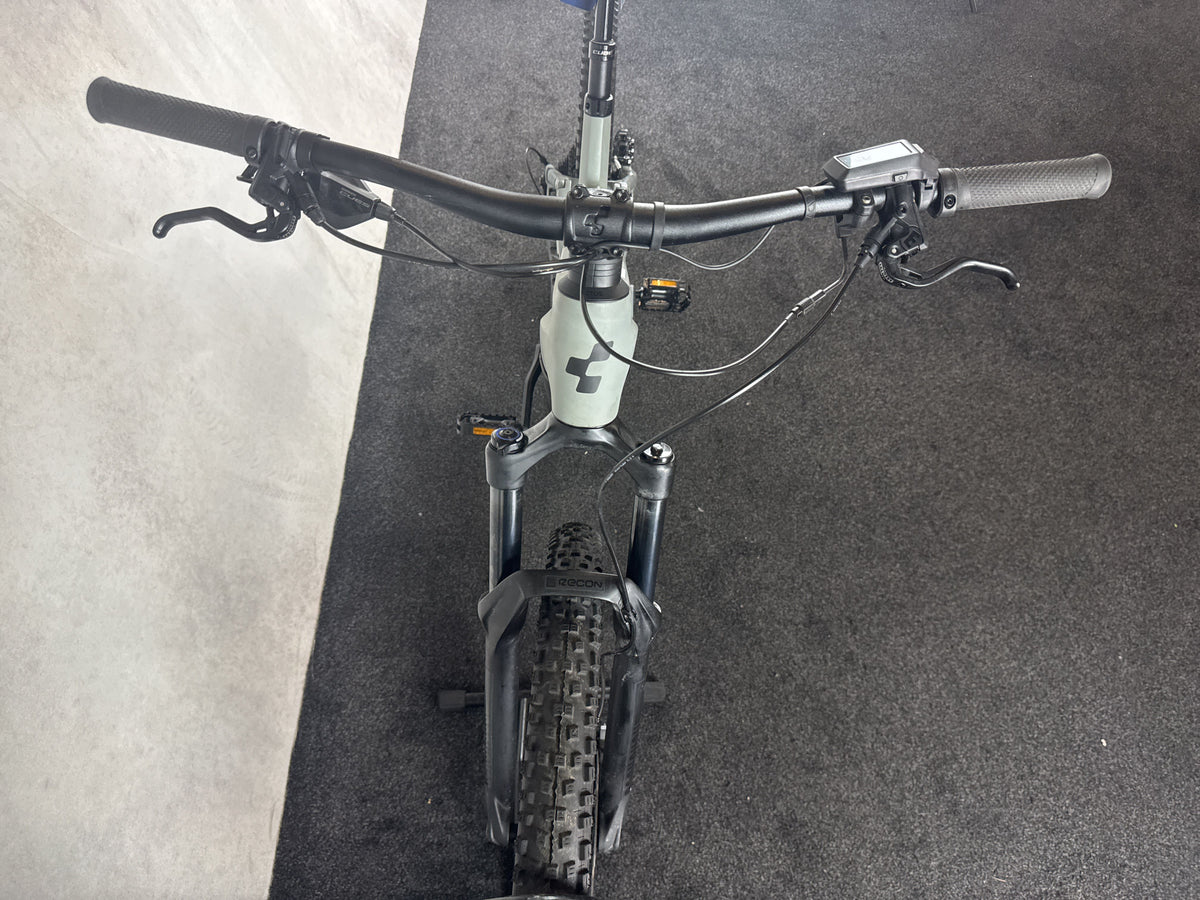Bifoco — cockpit_von_vorne