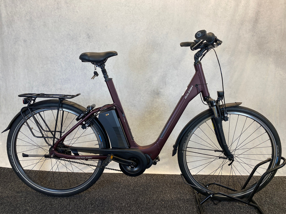 Raleigh Corby 8 2023