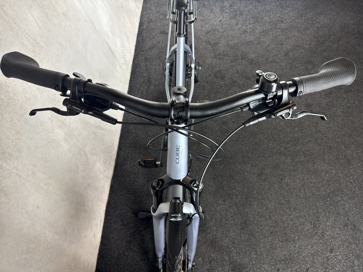 Bifoco — cockpit_von_vorne