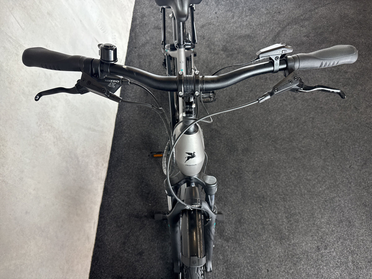 Bifoco — cockpit_von_vorne