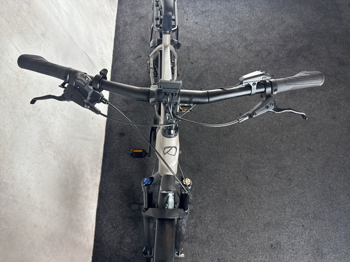 Bifoco — cockpit_von_vorne