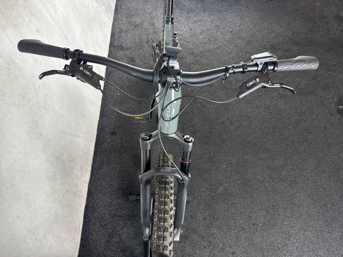 Bifoco — cockpit_von_vorne