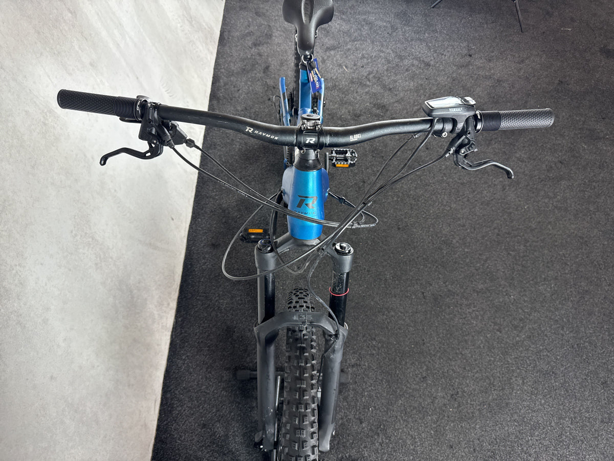 Bifoco — cockpit_von_vorne