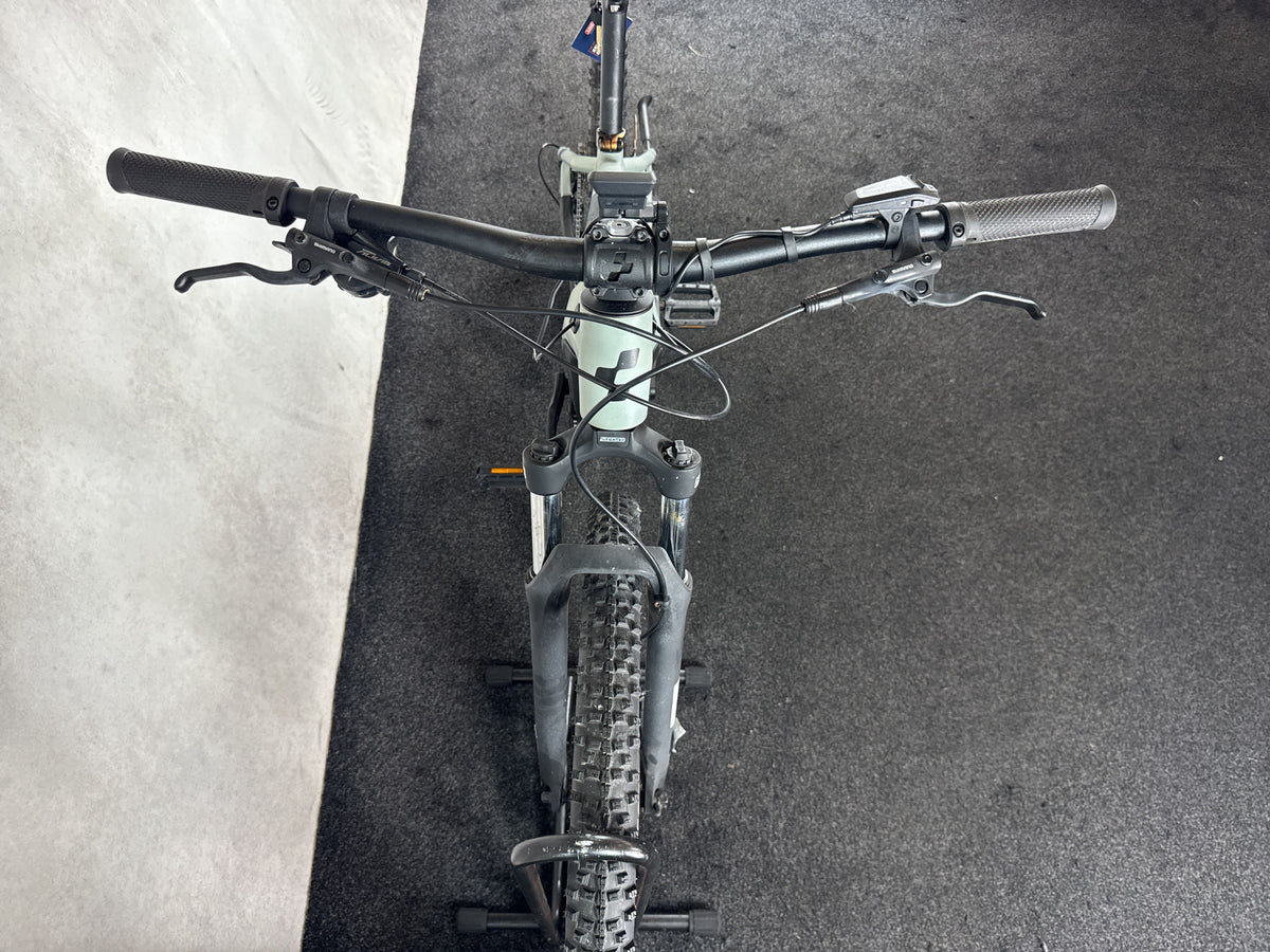 Bifoco — cockpit_von_vorne
