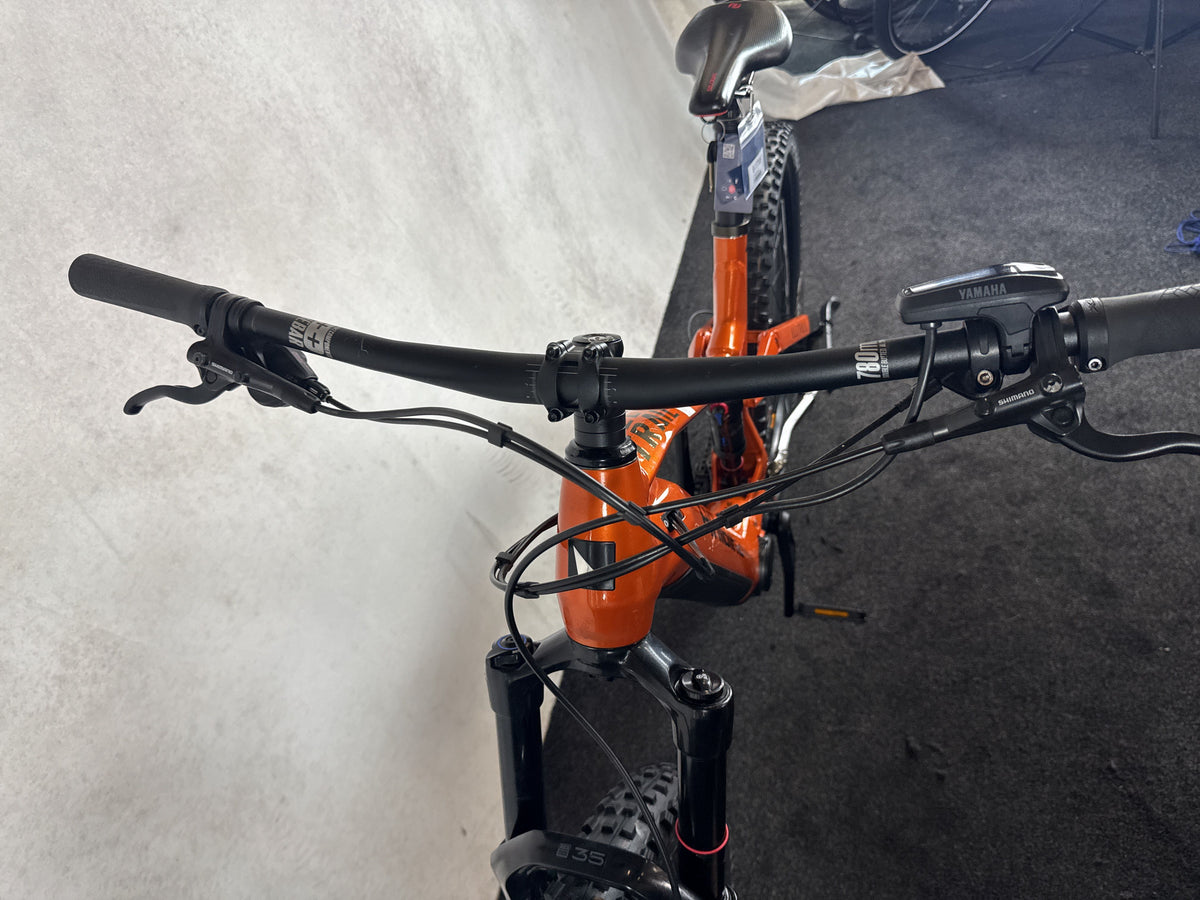 Bifoco — cockpit_von_vorne