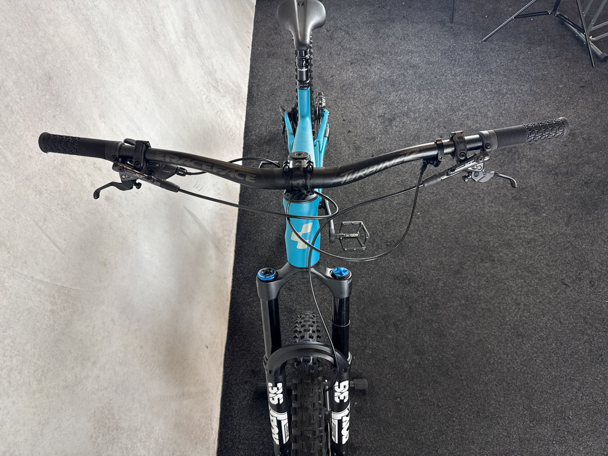 Bifoco — cockpit_von_vorne